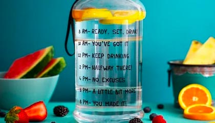 乐鱼-5分钟2球！余星悦助攻郑璐抢点破门完成双响，U20女足2-0领先越南